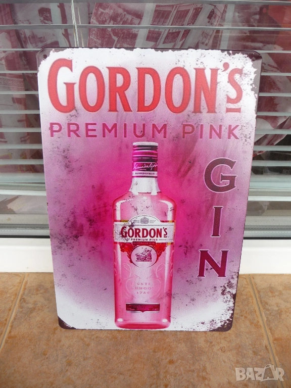 Метална табела джин Gordon's gin pink розов бутилка Гордънс парти купон младежи момичета леко алкохо, снимка 1