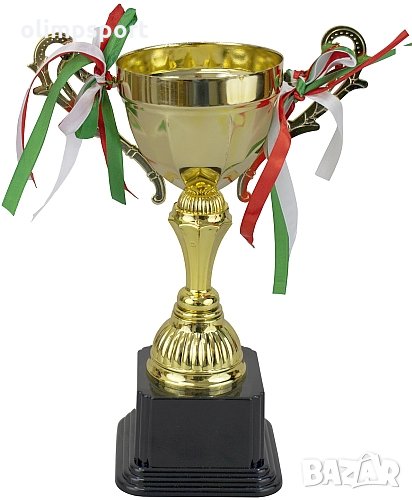 Масивна купа 29 см върху черна основа и панделки с цветовете на българския трикольор. Трофейната куп, снимка 1