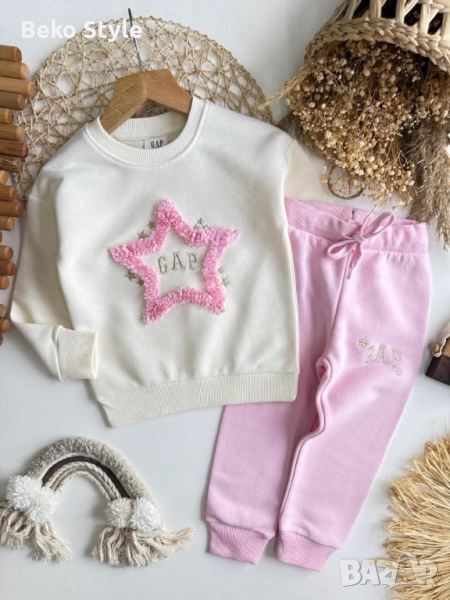 Нежно комплектче Gap за момиченце, снимка 1