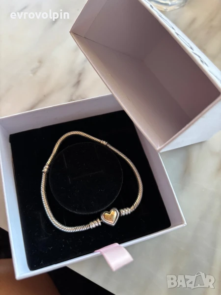 Сребърна гривна Pandora със златно сърце, снимка 1