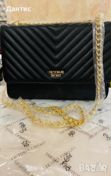 Victoria's Secret Pebbled V-Quilt Street чанта през рамо Chain Strap Purse MSRP

, снимка 1