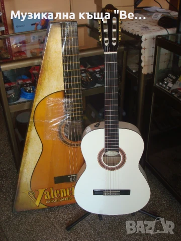 Класическа китара Valencia, Размер 4/4