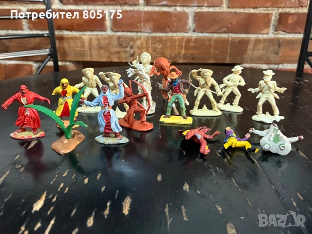 Стари фигурки войници индианци каубои араби HongKon и Timpo