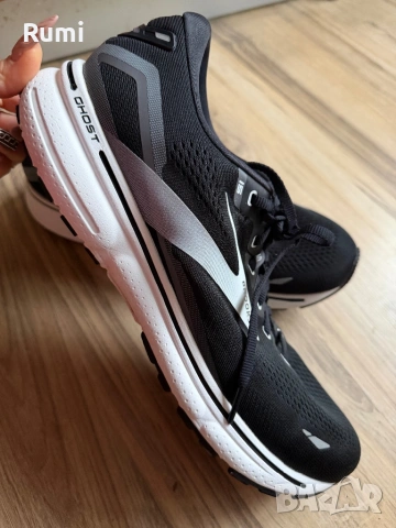 Оригинални мъжки маратонки Brooks Ghost 15 Wide Men! 47,5 н, снимка 2 - Маратонки - 51458446