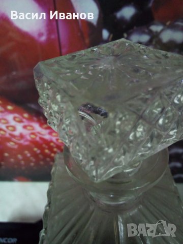 Продавам стъклена гарафа, снимка 3 - Антикварни и старинни предмети - 26636530