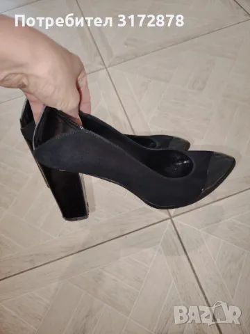 Класически черни обувки с ток, снимка 3 - Дамски обувки на ток - 50022359