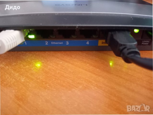 Linksys E2500 Dual-Band WiFi Router, безжичен рутер в отлично състояние, снимка 3 - Рутери - 38575686