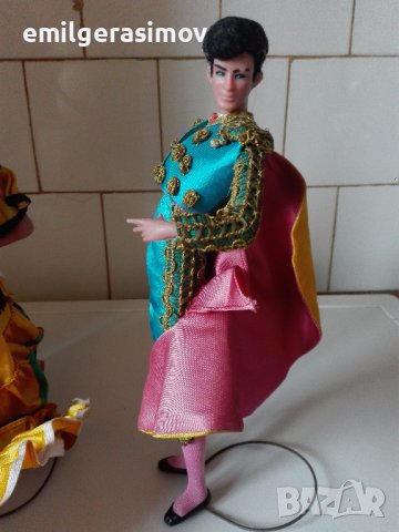 Танцуващи кукли и две преспапиета., снимка 6 - Други ценни предмети - 37546051