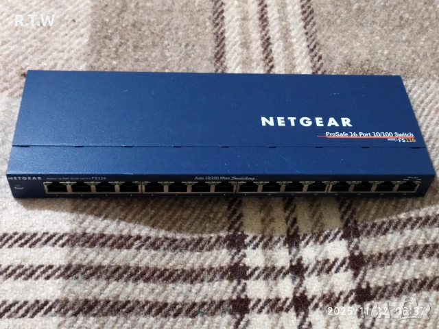 Netgear ProSafe 16-Port, 10/100, Switch , снимка 16 - Суичове - 52668897