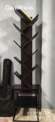 Красива библиотека и модулен шкаф за книги 