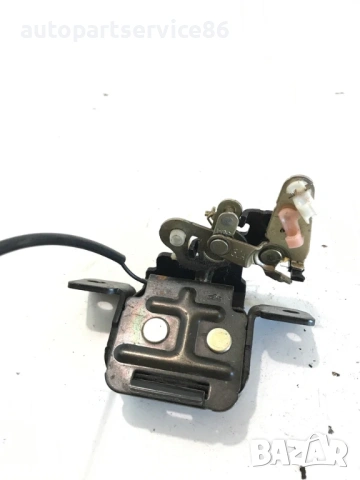 Заключващ механизъм за заден капак за KIA Carens (2002-2006)