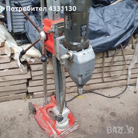 диамантено пробивна машина