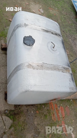 Резервоари от Ивеко и Мерцедес 