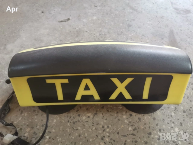 Оригинална НЕМСКА табела TAXI с магнити и осветление, снимка 4 - Аксесоари и консумативи - 53470039