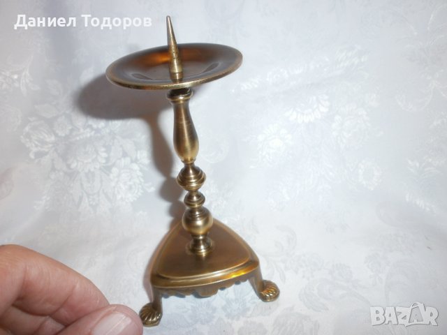 Красив Стар Бронзов  Свещник, снимка 4 - Декорация за дома - 37275561