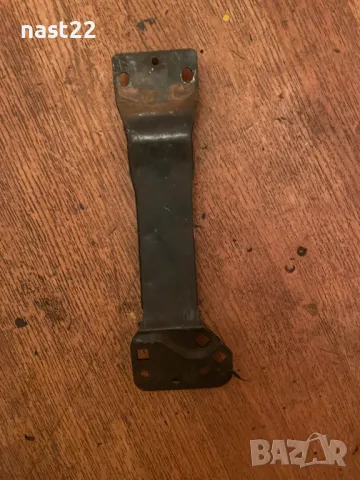 Планка между греди Сузуки Витара 1990-1998 год, снимка 2 - Части - 49199391