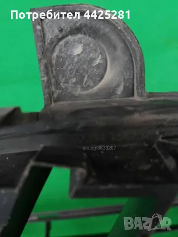 решетка в пр. броня Dacia Dokker след 2012г. #038v, снимка 2 - Части - 49774736