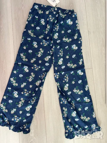 Дамски пантолон нов с етикет, снимка 4 - Панталони - 50642132