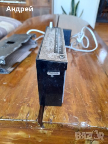 Старо радио,радиоприемник HITACHI , снимка 4 - Антикварни и старинни предмети - 32389369