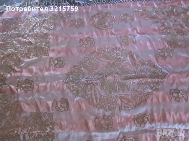 Копринена покривка , бродерия сърма и копринени конци, снимка 4 - Покривки за маси - 50303663