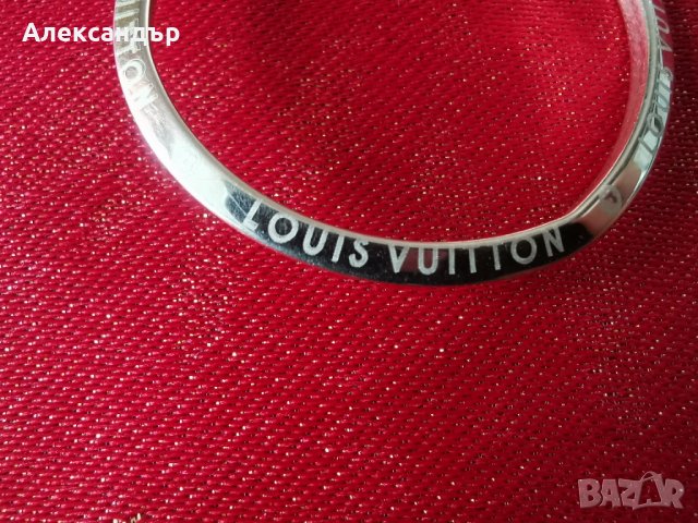 Златни обеци Louis Vuitton 14к 3,44 гр. 40мм, снимка 3 - Обеци - 43369346