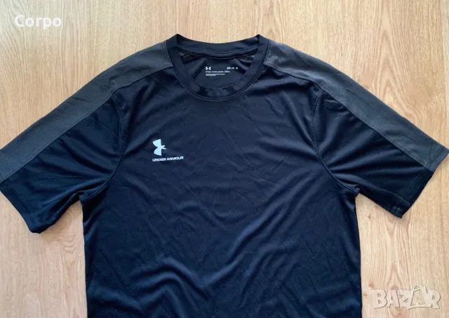 Спортна тениска Under Armour , снимка 2 - Тениски - 48801933