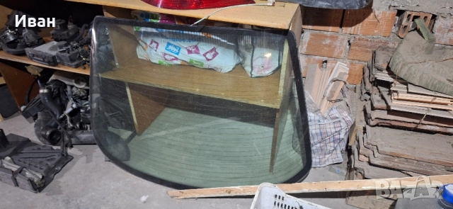 Задно стъкло Ауди 80 Б4