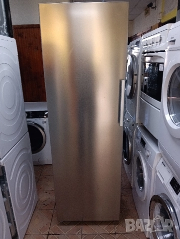 Огромен вертикален иноксов фризер със 7 чекмеджета и ледогенератор с 2 години гаранция!