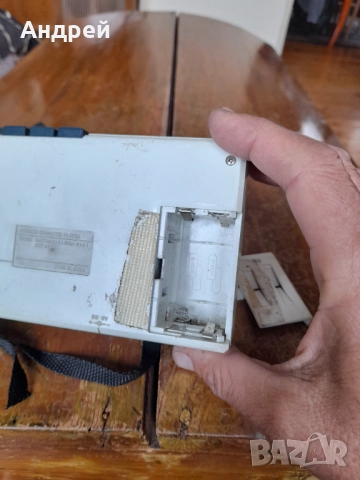 Стар уокмен Unisef, снимка 7 - Антикварни и старинни предмети - 52216856