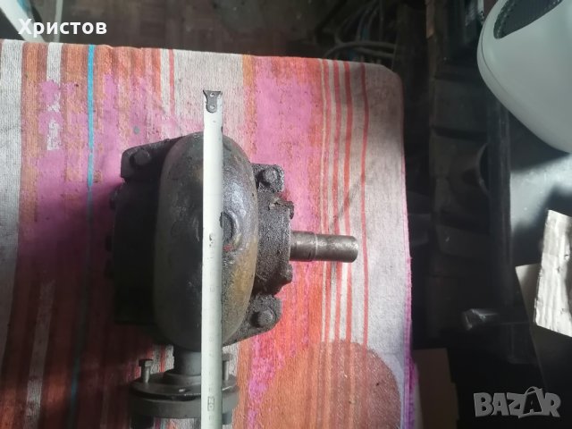 Продавам редуктор , снимка 2 - Електродвигатели - 35619706