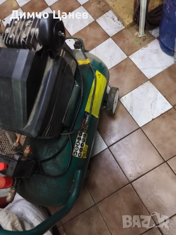 Продавам компресор 50 л. , снимка 4 - Компресори - 52777337