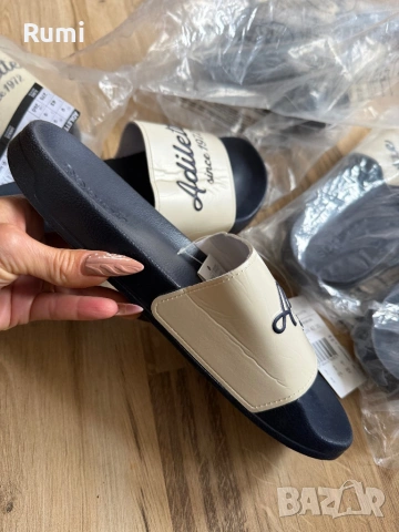 Чисто нови оригинални чехли adidas adilette ! 42,43 н, снимка 10 - Мъжки чехли - 53385537