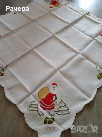 Коледна покривка , снимка 4 - Покривки за маси - 52432586