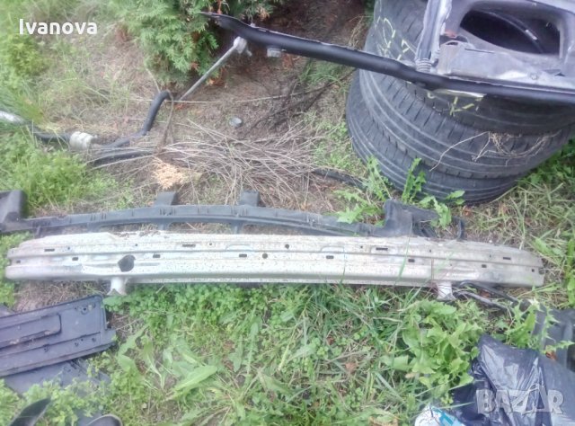 предна маска очиларка маска греда бмв е46 bmw e46 320 318, снимка 4 - Части - 34912199