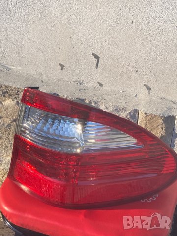 Задна светлина десен стоп за мерцедес е класа комби w211, снимка 2 - Части - 43477128
