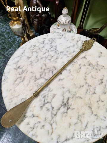 Чудесна антикварна английска бронзова обувалка , снимка 2 - Антикварни и старинни предмети - 50893629