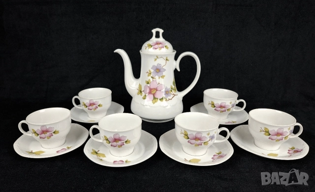 Mitterteich - Порцеланов сервиз, с нежни пастелни цветя и елегантен силует