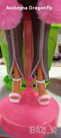 Кукла Рейнбоу Хай, снимка 3 - Кукли - 48043624