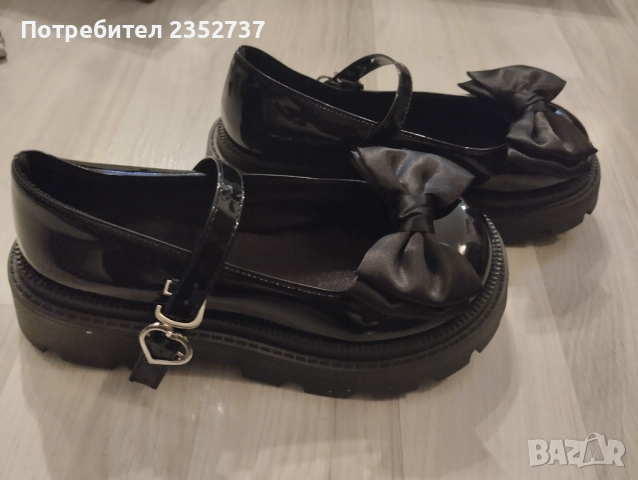 Обувки, снимка 3 - Дамски ежедневни обувки - 52510356