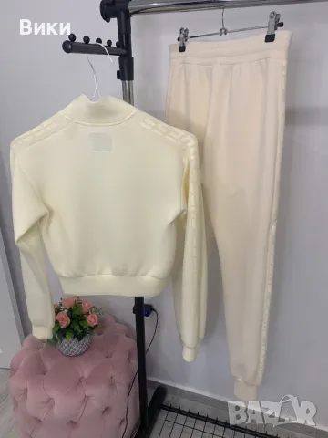 Спортен екип на Guess размер XS-S, снимка 13 - Спортни екипи - 48702424