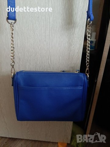 Оригинална чанта на GUESS синя, снимка 9 - Чанти - 37894340