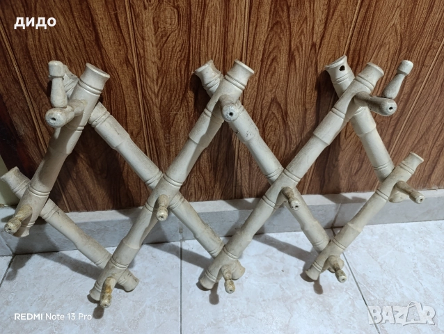 2 бр. закачалки 25 лв за двете 