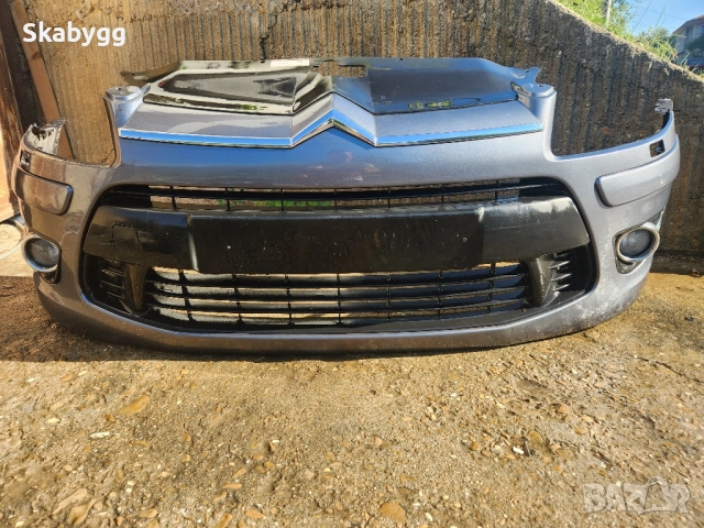 Предна броня и капак за Citroen C4 2010г, снимка 2 - Части - 51601034