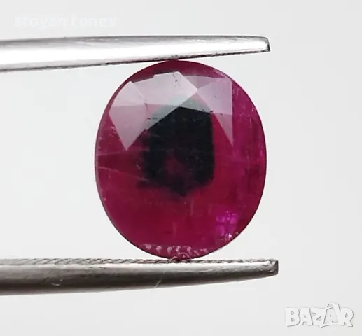 Рядък двуцветен сапфир в голям размер 3.08кт.! Сертифициран! Нов!, снимка 7 - Други - 50321065