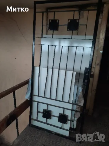 Желязна решетка тип врата от дебело желязо 4мм., снимка 2 - Огради и мрежи - 47991154