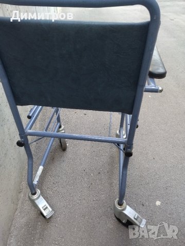 Инвалиден стол, снимка 2 - Тоалетни столове - 43881888