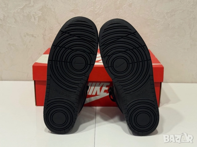 Кецове Nike Court Borough | 40 номер, снимка 4 - Маратонки - 52674946