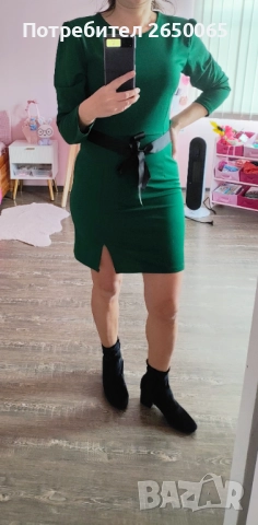 Зелена рокля за предстоящите празници S/M размер!, снимка 3 - Рокли - 52612080