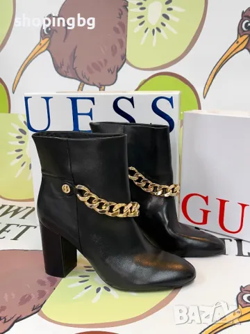 GUESS Кожени боти с верижка, снимка 4 - Дамски боти - 48100707