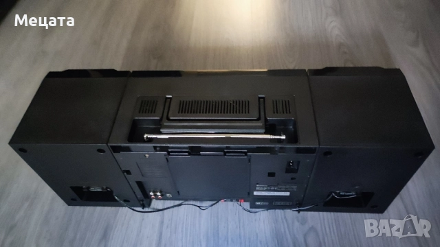 Касетофон Хитачи TRK-550E, снимка 3 - Радиокасетофони, транзистори - 51499310